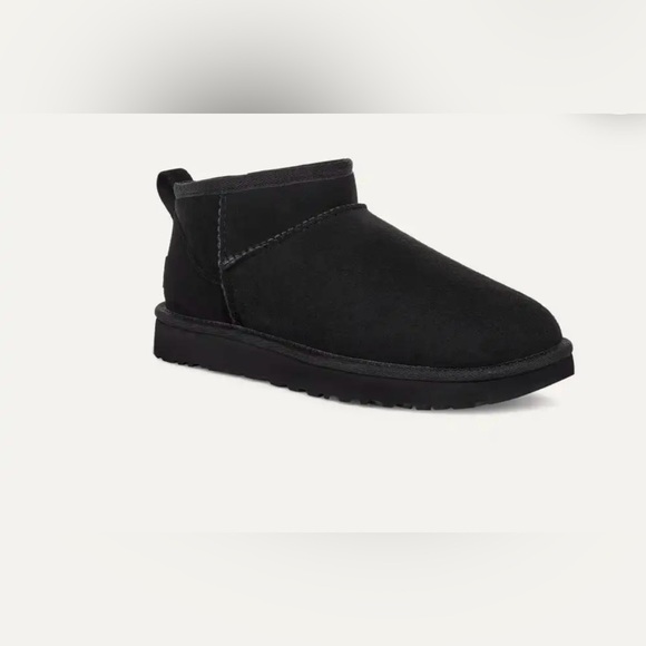 Ugg Classic Ultra Mini Black Boots Sz 8 - Picture 1 of 11